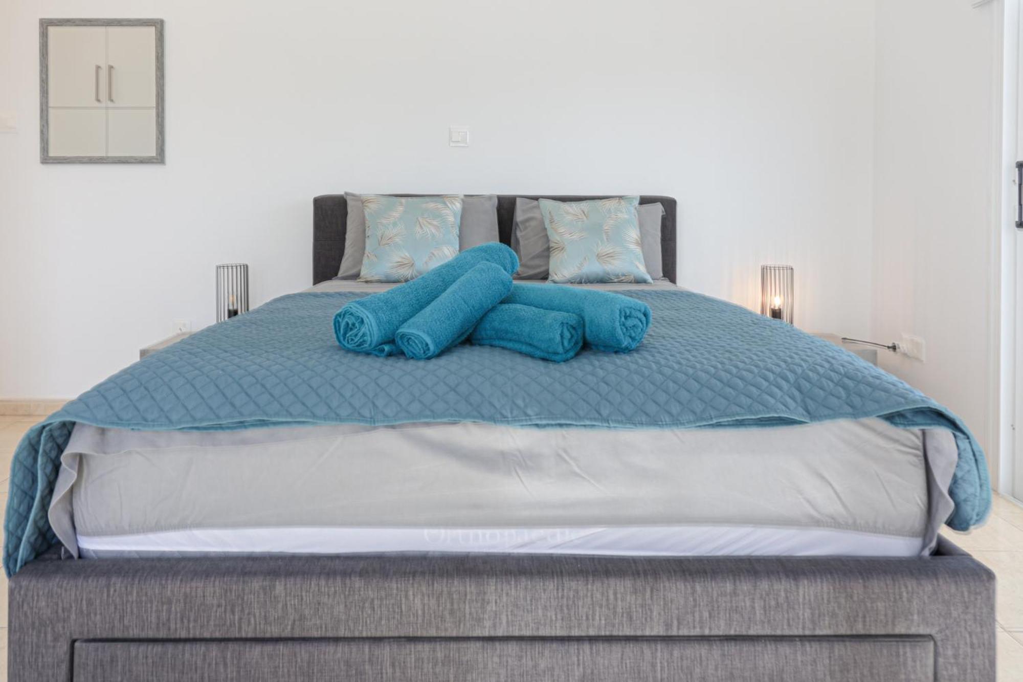 Villa Yolo Peyia Ngoại thất bức ảnh